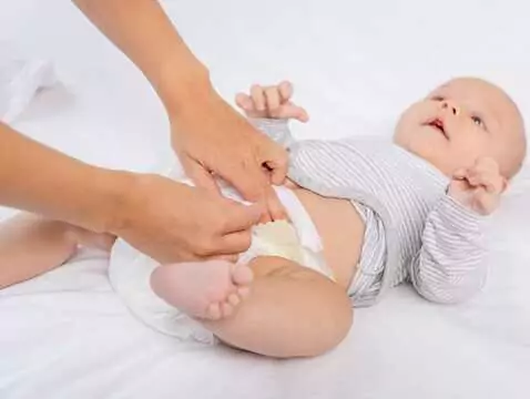 Pieluchy tetrowe: jaki rozmiar wybrać, jak zakładać i prać?