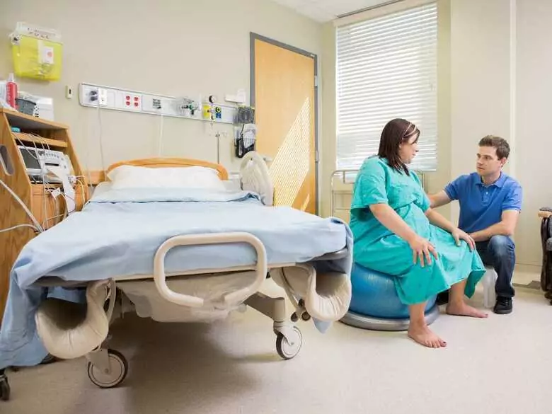 Blizna po cesarskim cięciu – gojenie, pielęgnacja