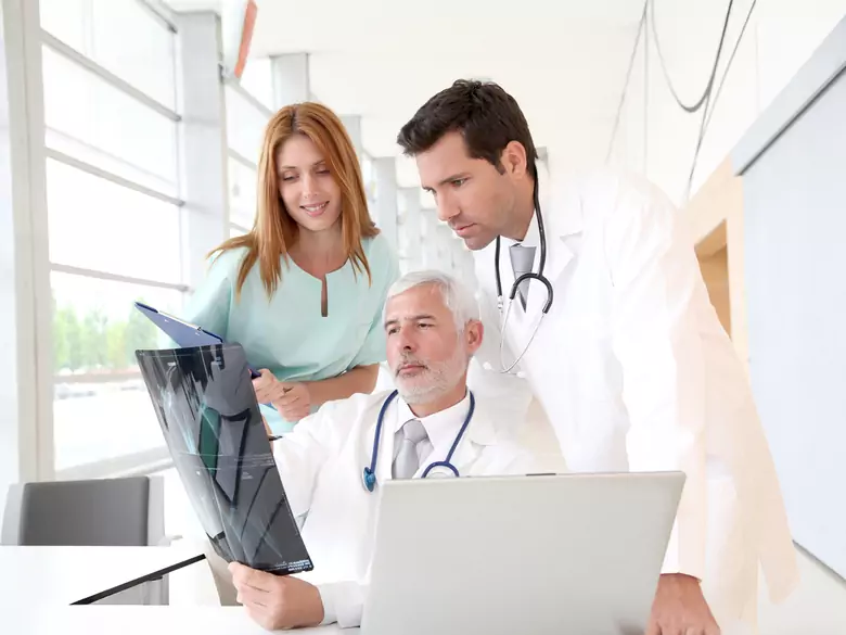 Estrogeny – dzięki czemu mają one ochronny wpływ na kości?